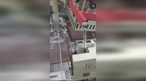 快餐包裝塑封自動(dòng)化設(shè)備,機(jī)器效率高一秒一個(gè),食品廠必備神器